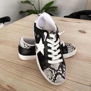Kell Parker Polly Sneakers